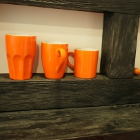 Деревянная кровать