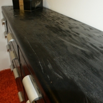 Кровать из дерева