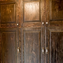 Комоди дерев'яні